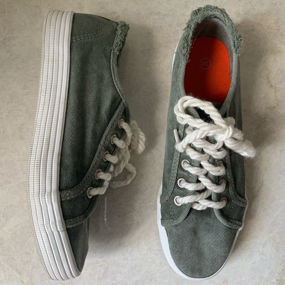 European Green Sneakers